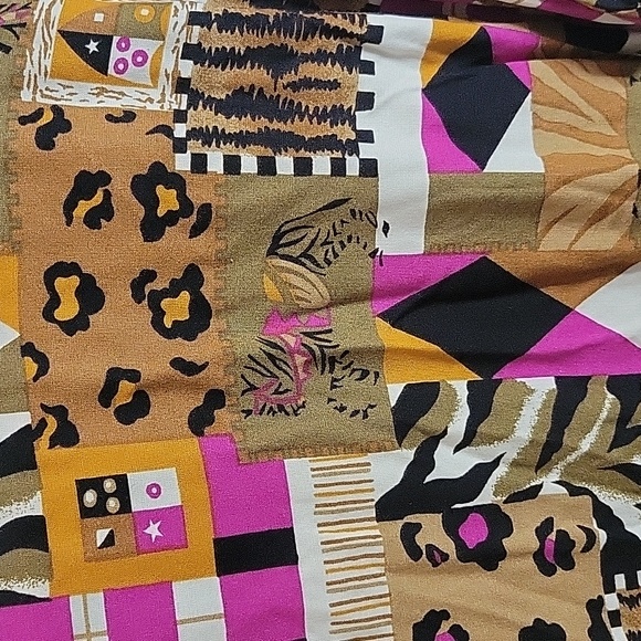 Lovely Animal print top - Picture 3 of 4